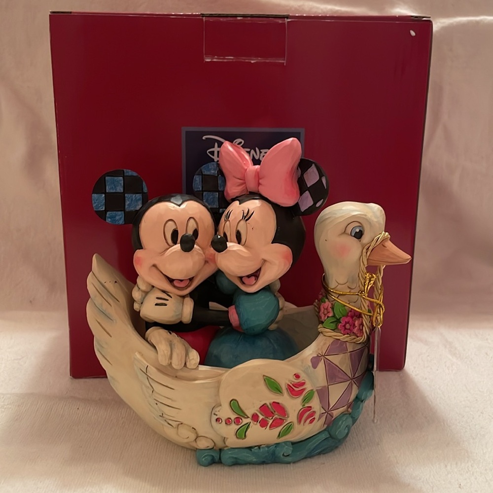 Jim Shore Disney Traditions Minnie and Mickie Mouse  Lovebirds Figurine - Picture 10 of 13